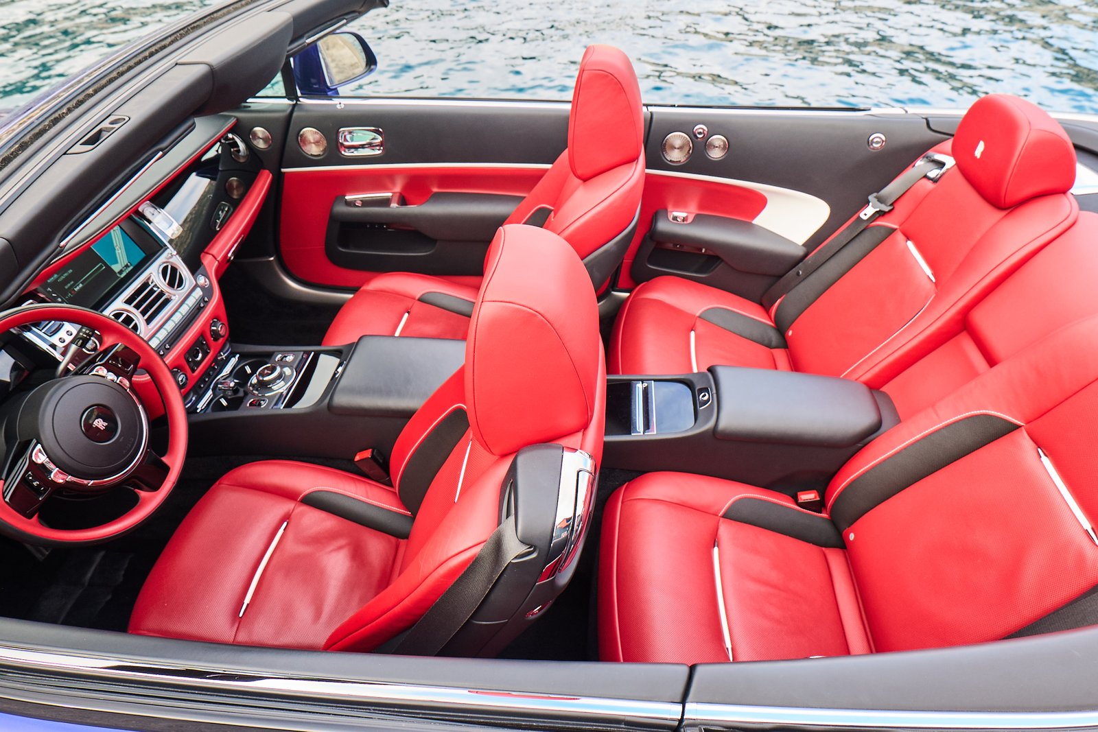 Rolls Royce Dawn — photo 5